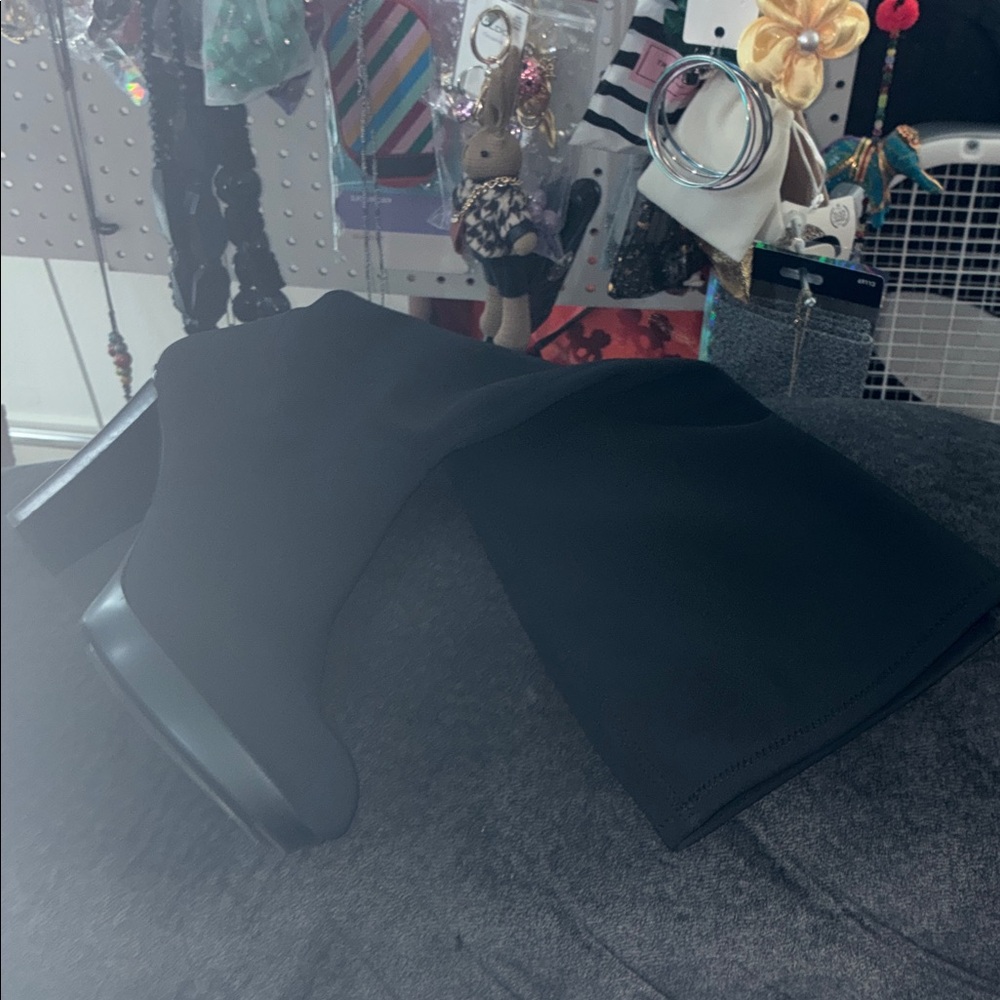 Donald J. Pliner Black Heeled Boots - Picture 4 of 9